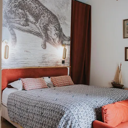 Lyon - & Tour De Garde Holiday home *